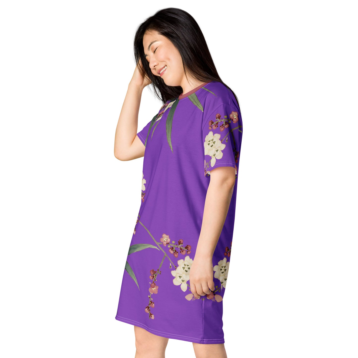 The Spirit of Flowers in Twelve Months｜Crimson Plum Blossom and Lush Green Bamboo｜T-shirt dress｜Purple