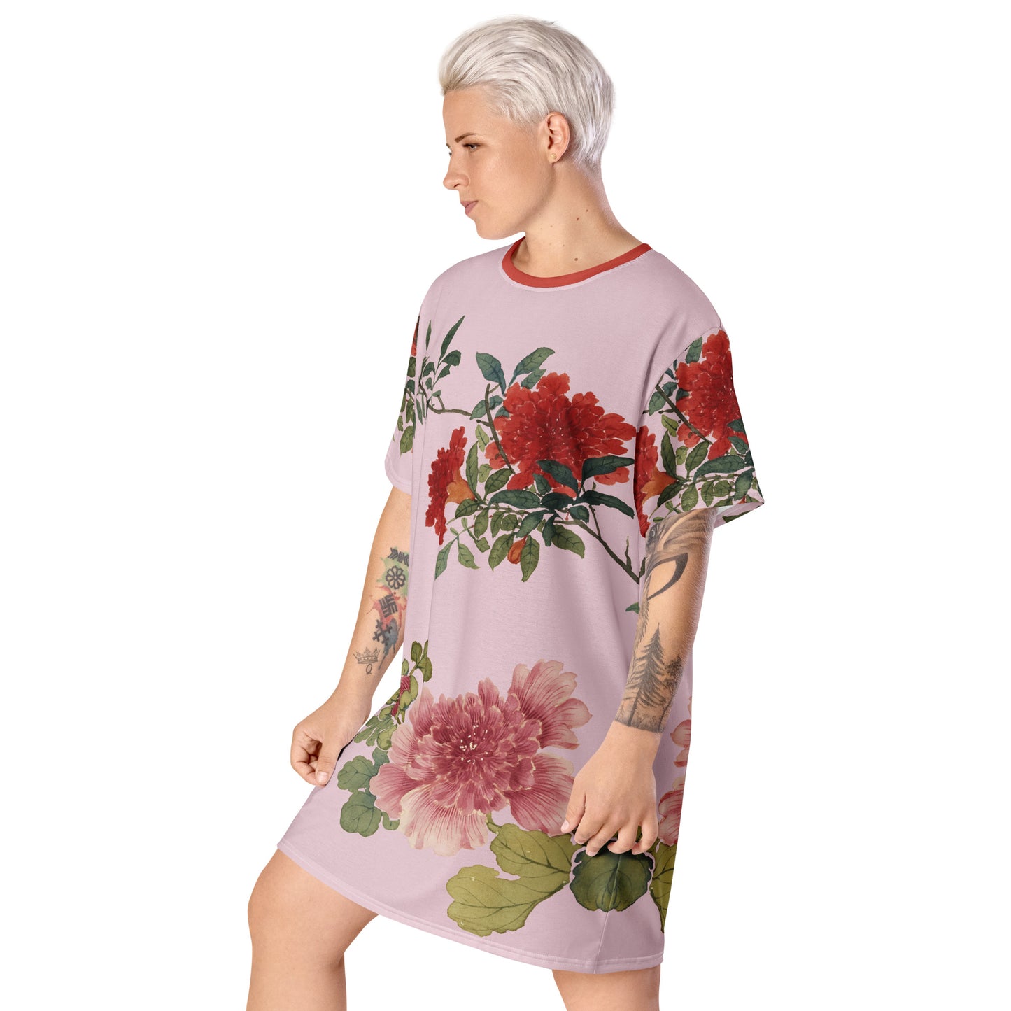 The Spirit of Flowers in Twelve Months｜Hollyhock and Pomegranate in Bloom｜T-shirt dress｜Pale pinkish gray