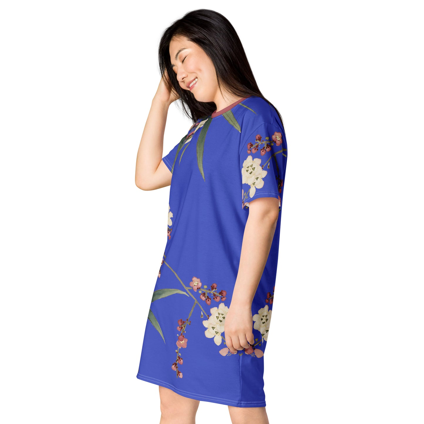 The Spirit of Flowers in Twelve Months｜Crimson Plum Blossom and Lush Green Bamboo｜T-shirt dress｜Royal blue