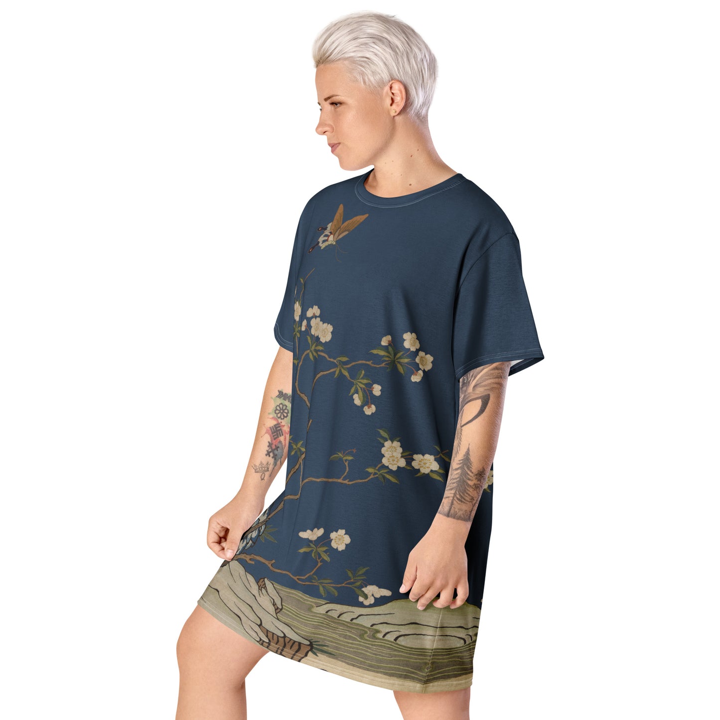 Kesi Flower Album｜Plum Blossoms and Butterfly｜T-shirt dress｜Dark blue