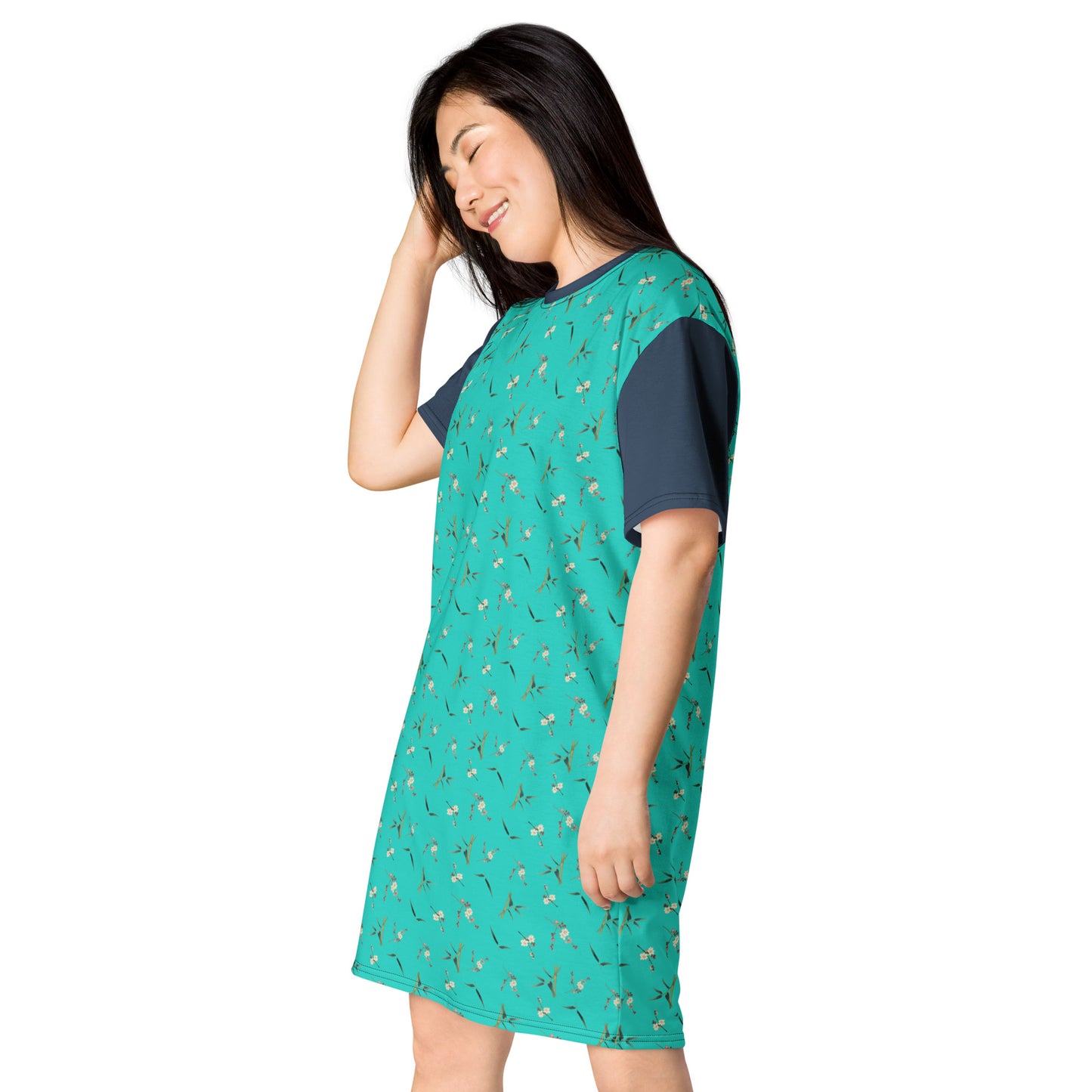 The Spirit of Flowers in Twelve Months｜Crimson Plum Blossom and Lush Green Bamboo｜T-shirt dress｜seamless print｜Turquoise