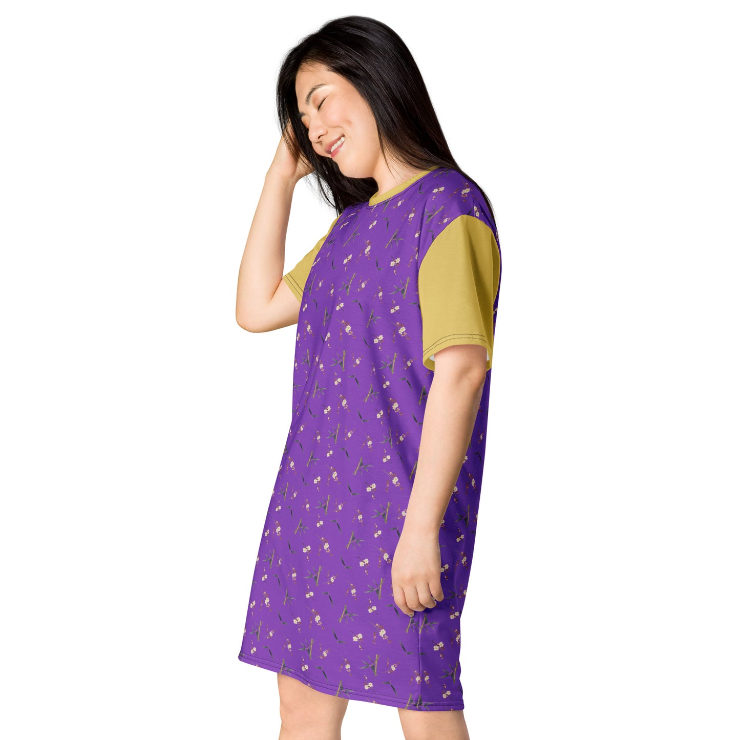 The Spirit of Flowers in Twelve Months｜Crimson Plum Blossom and Lush Green Bamboo｜T-shirt dress｜seamless print｜Purple