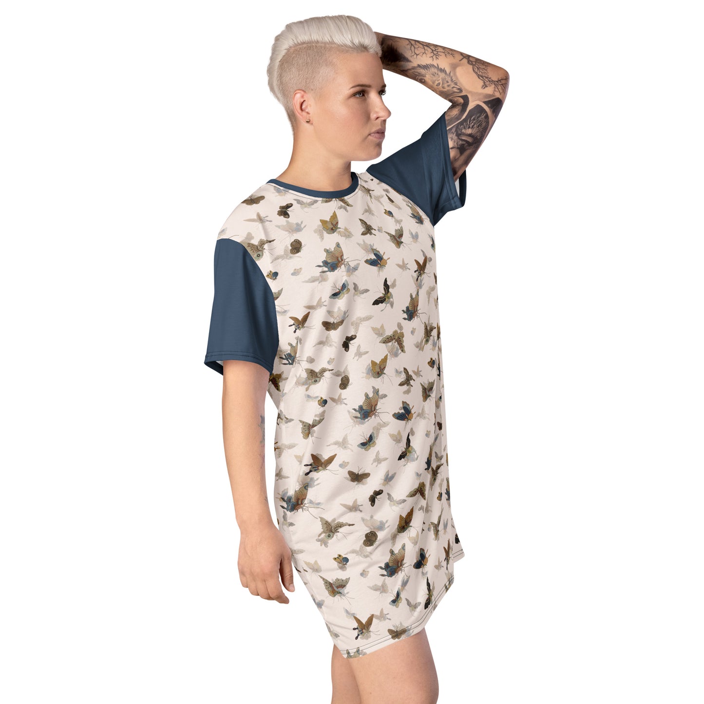 Butterfly dancing｜T-shirt dress｜Fish belly white