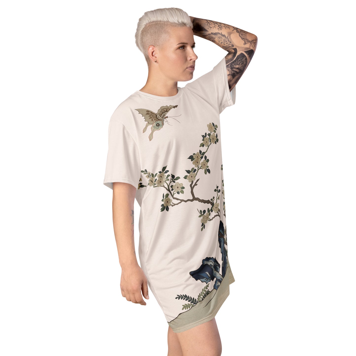 Kesi Flower Album｜White Plum Blossoms and Butterfly｜T-shirt dress｜Fish belly white