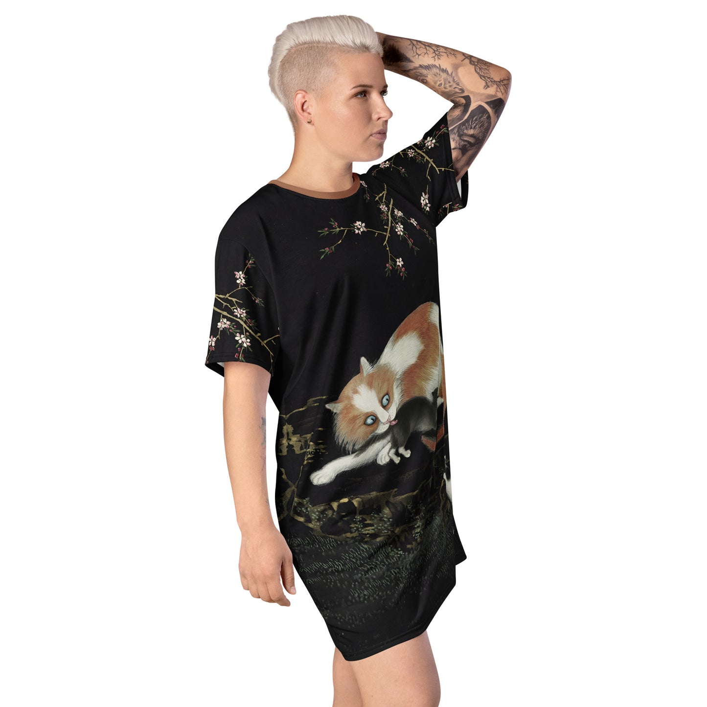 Cats And Butterflies Of Longevity｜Cats amidst the Peach Blossoms｜T-shirt dress