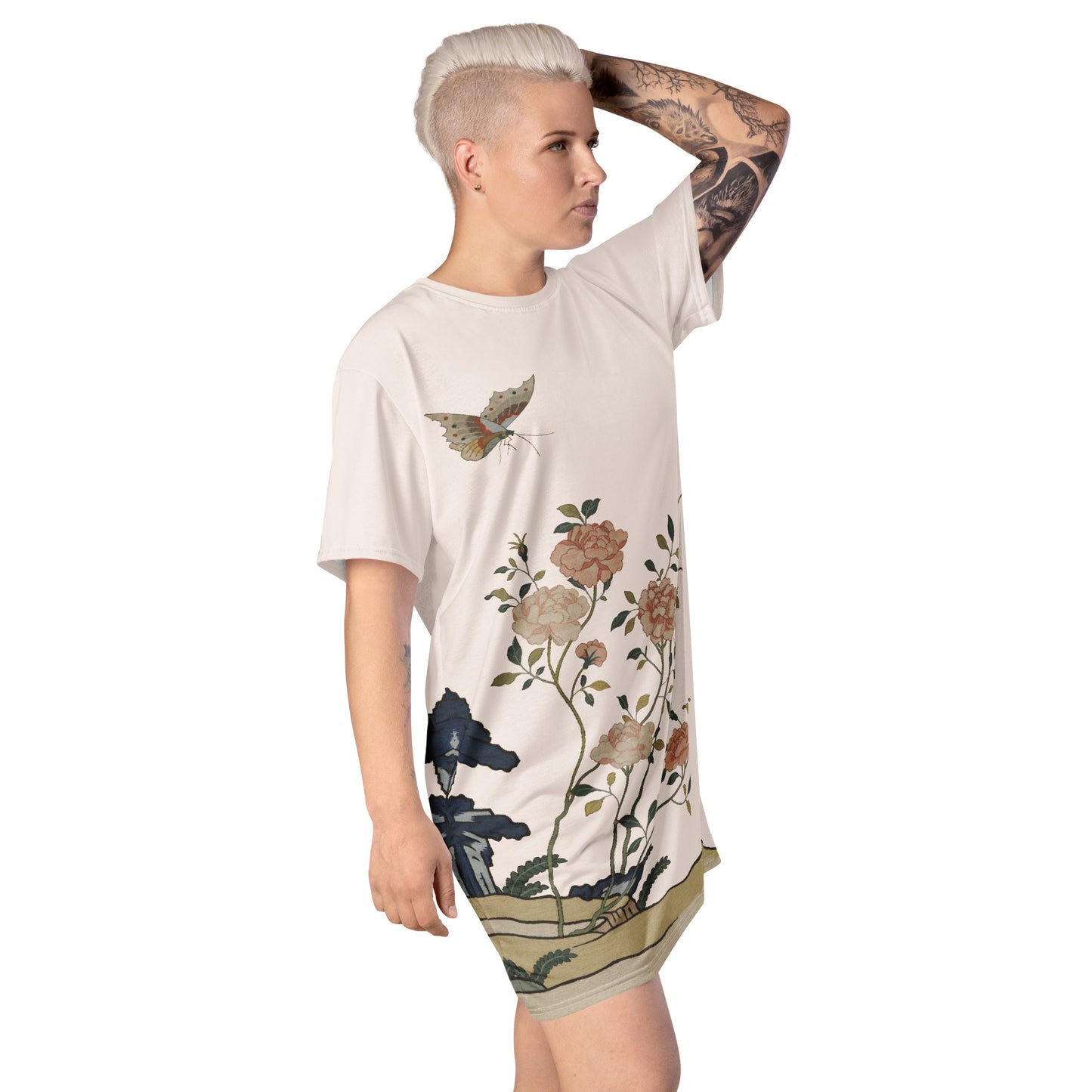 Kesi Flower Album｜Red Roses｜T-shirt dress｜Fish belly white