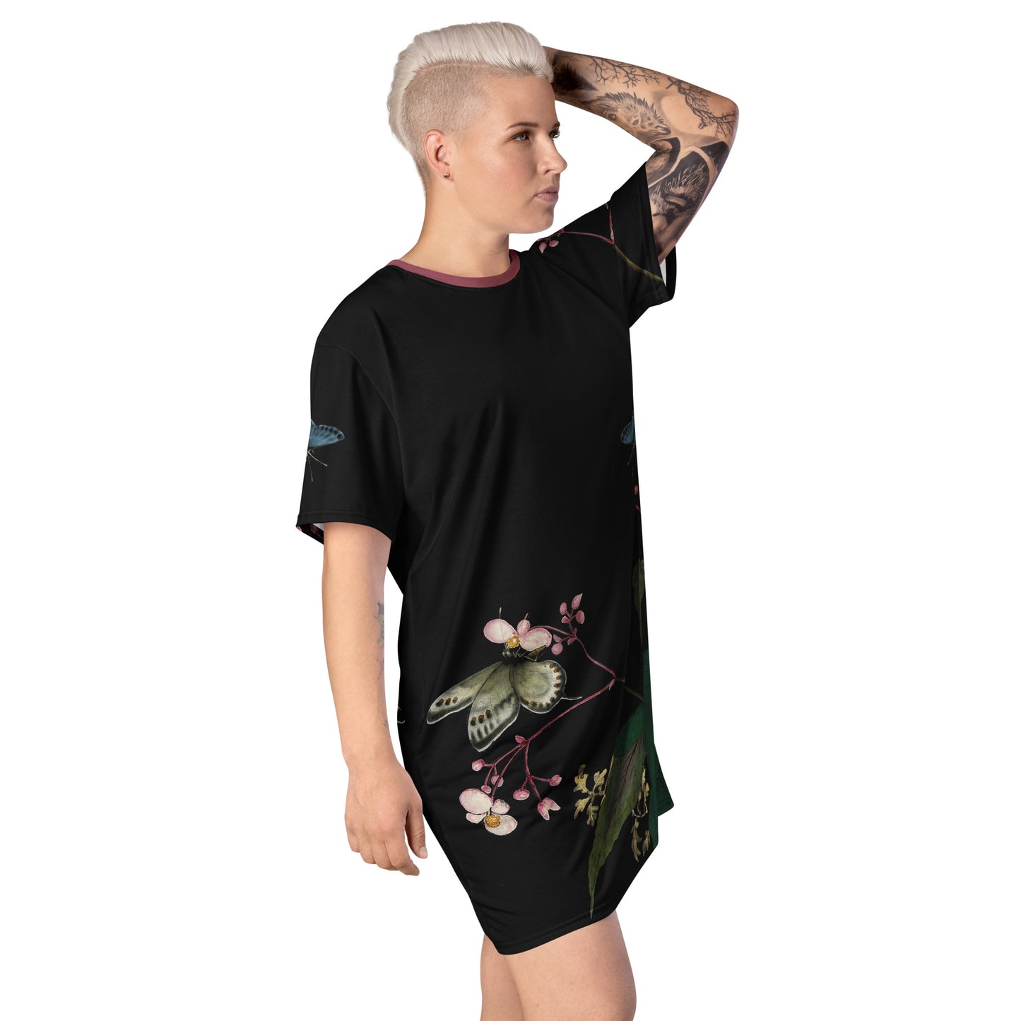 Cats And Butterflies Of Longevity｜Butterflies amidst the Begonia in Bloom｜T-shirt dress