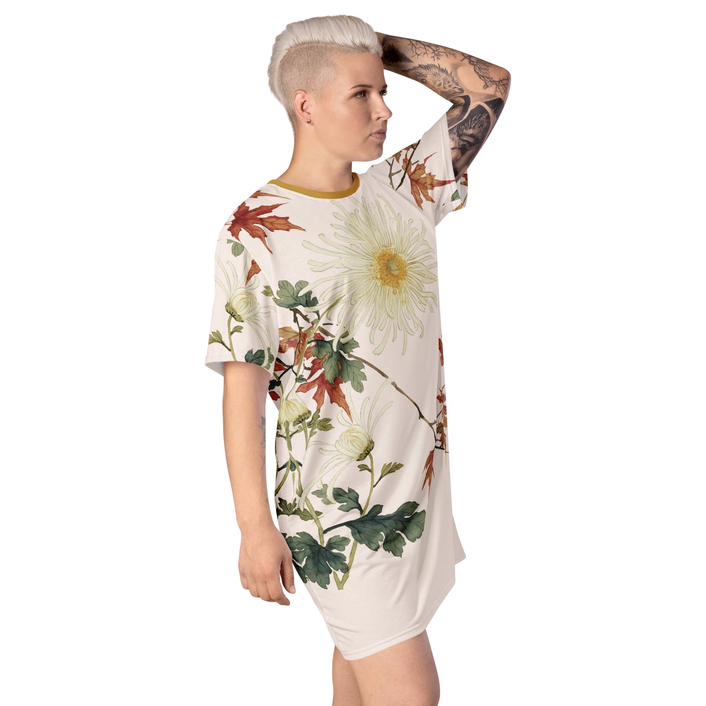 The Spirit of Flowers in Twelve Months｜Blooming Chrysanthemum and Maple Leaves｜T-shirt dress｜Fish belly white