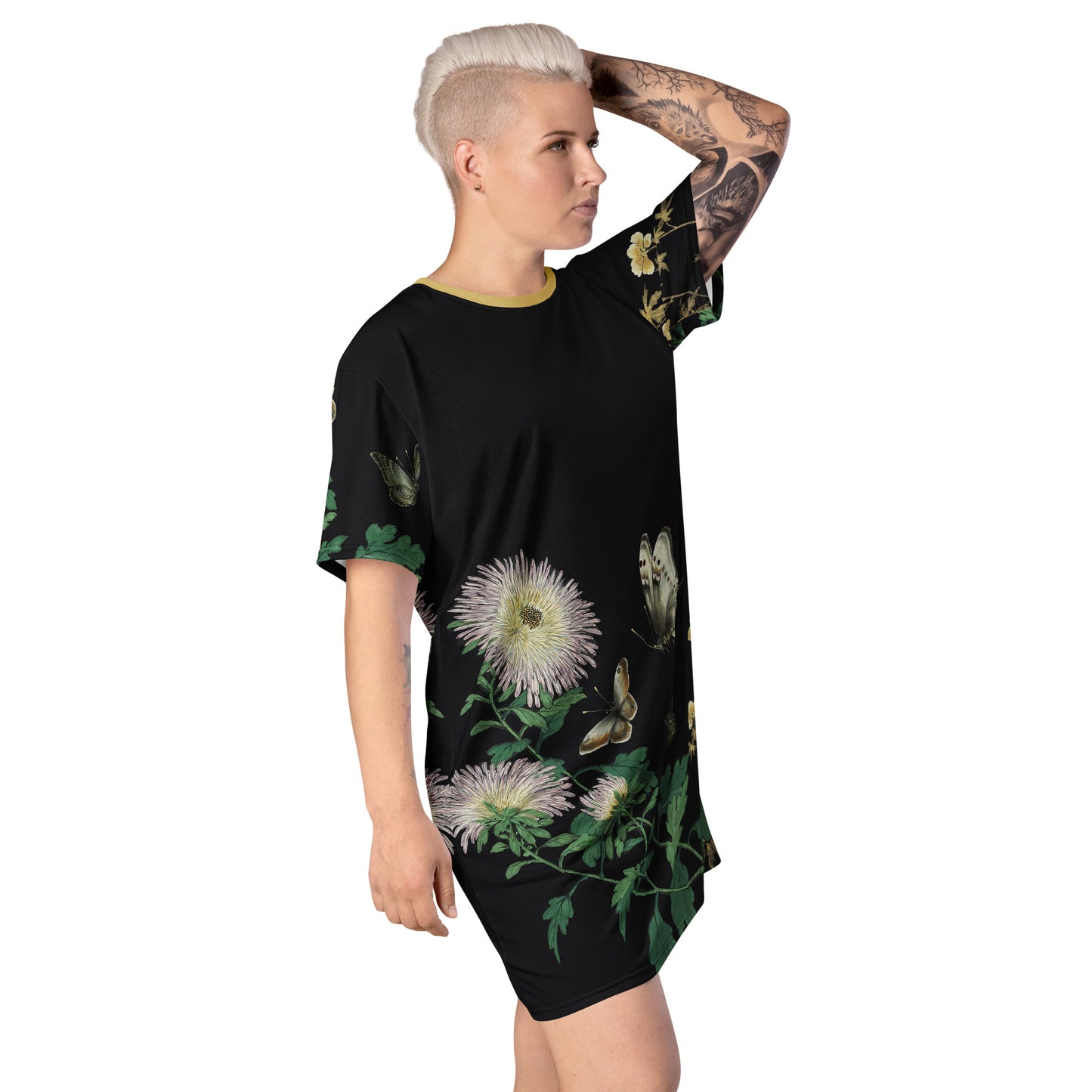 Cats And Butterflies Of Longevity｜Butterflies amidst the Blooming Chrysanthemum and Okra｜T-shirt dress