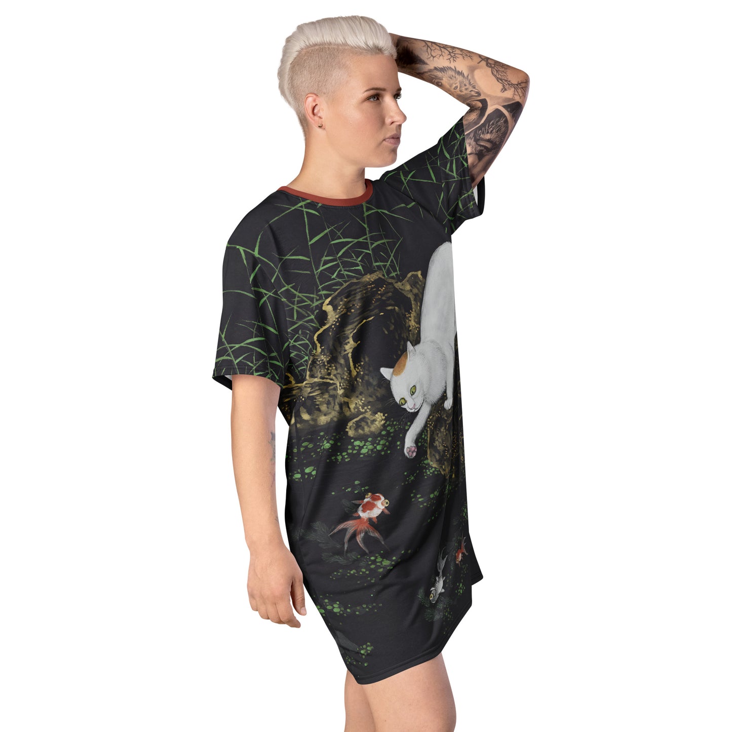 Cats And Butterflies Of Longevity｜Cat with Fish and Aquatic Plants｜T-shirt dress