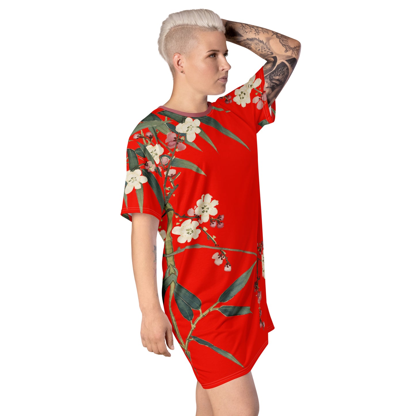 The Spirit of Flowers in Twelve Months｜Crimson Plum Blossom and Lush Green Bamboo｜T-shirt dress｜Garnet red