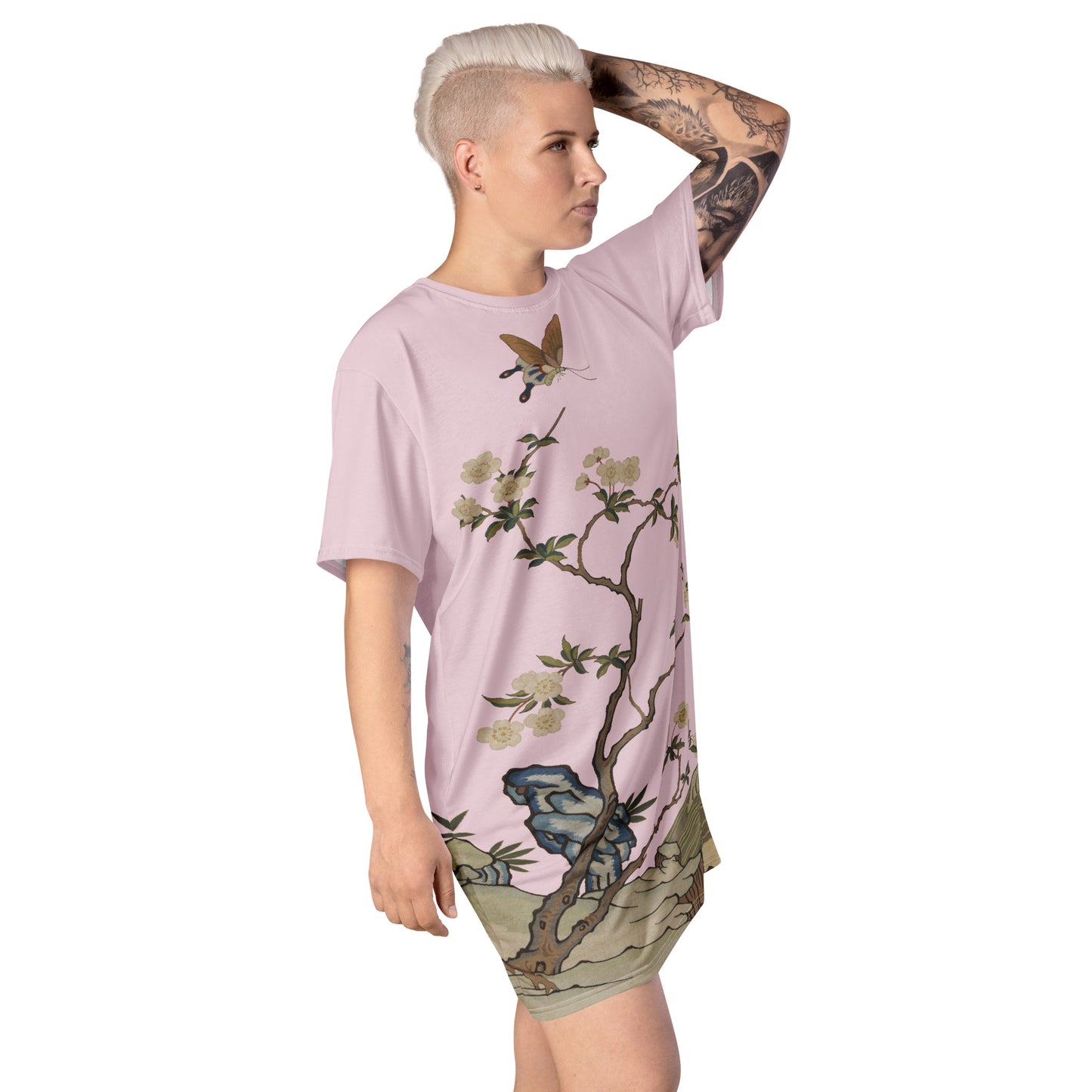 タペストリーの花｜Plum Blossoms and Butterfly｜Tシャツドレス｜Pale pinkish gray