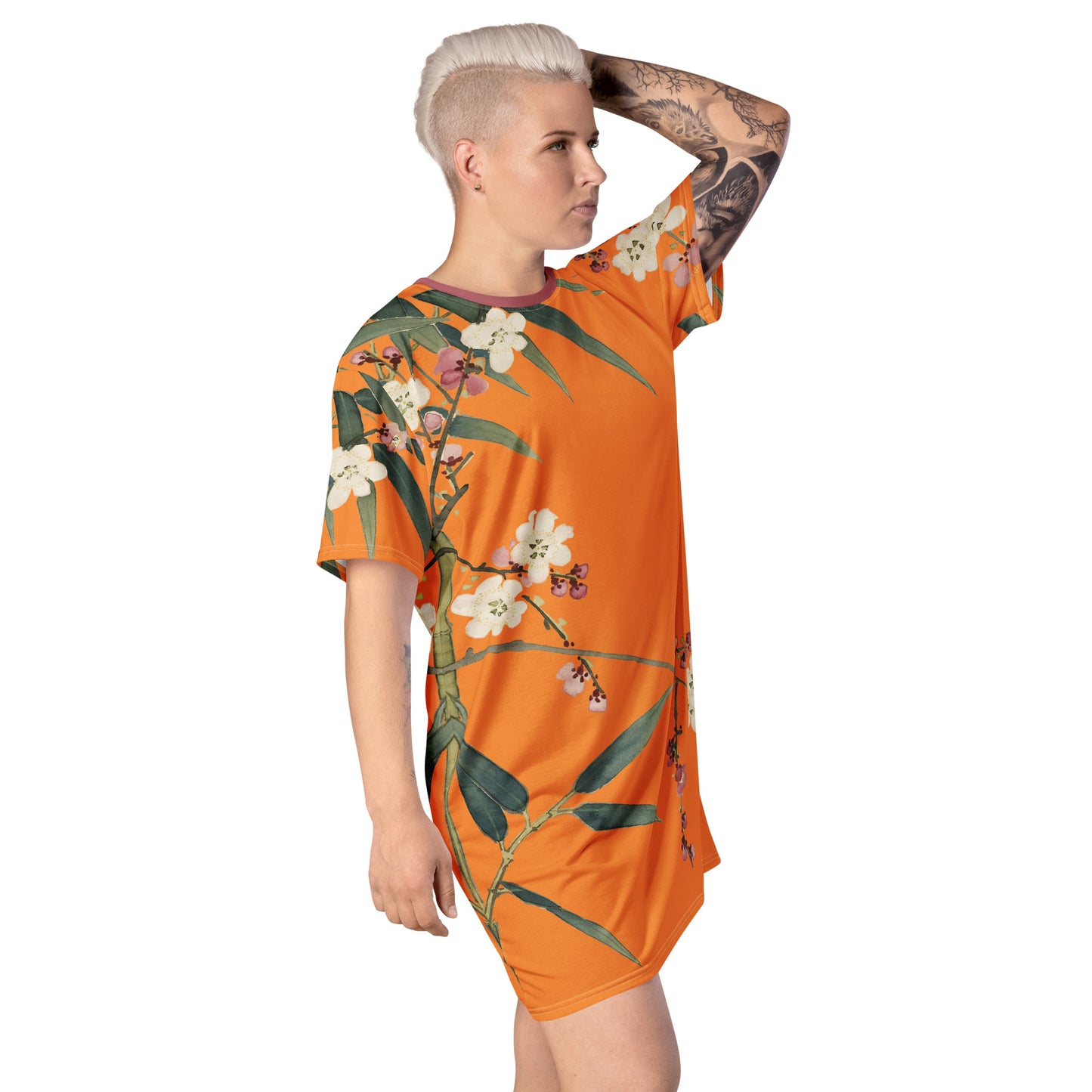 The Spirit of Flowers in Twelve Months｜Crimson Plum Blossom and Lush Green Bamboo｜T-shirt dress｜Orange