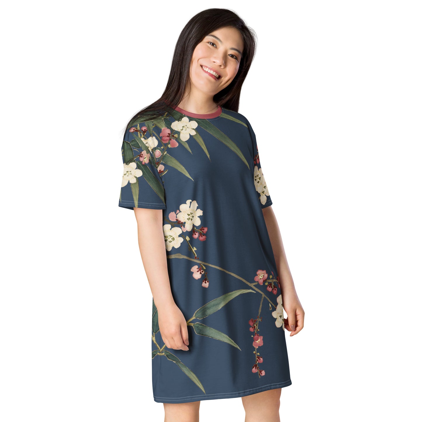 The Spirit of Flowers in Twelve Months｜Crimson Plum Blossom and Lush Green Bamboo｜T-shirt dress｜Dark blue