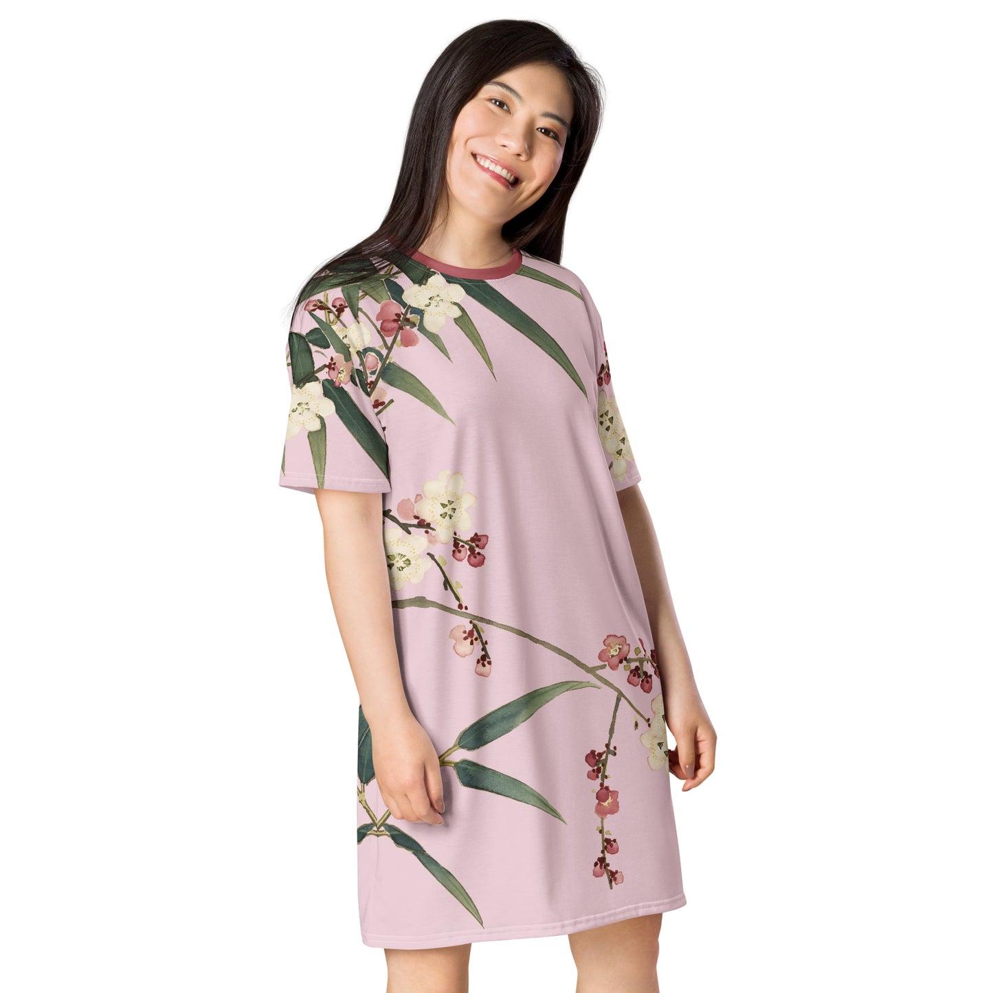 The Spirit of Flowers in Twelve Months｜Crimson Plum Blossom and Lush Green Bamboo｜T-shirt dress｜Pale pinkish gray