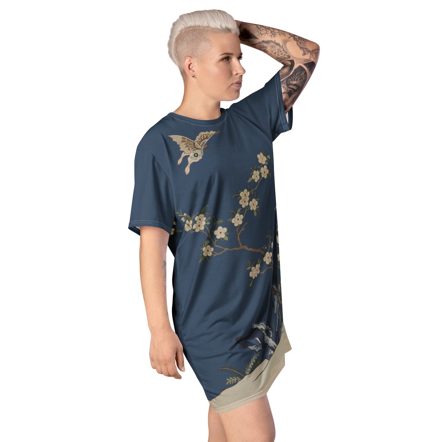 Kesi Flower Album｜White Plum Blossoms and Butterfly｜T-shirt dress｜Dark blue