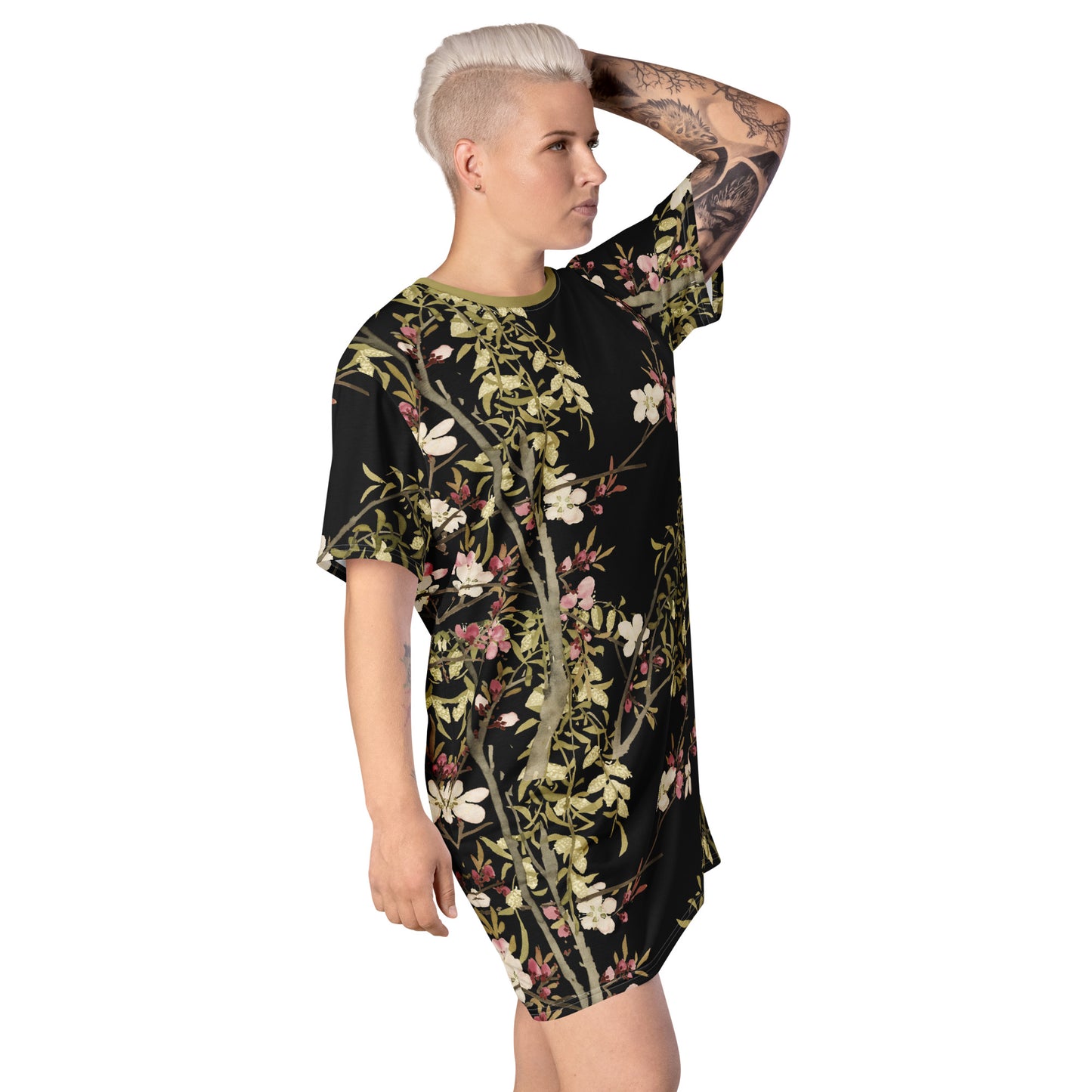 The Spirit of Flowers in Twelve Months｜Willow and Peach Blossom｜T-shirt dress｜Black