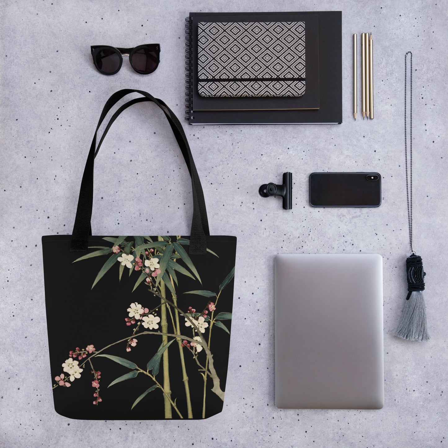 12月の花神様｜Crimson Plum Blossom and Lush Green Bamboo｜Tote bag｜Black