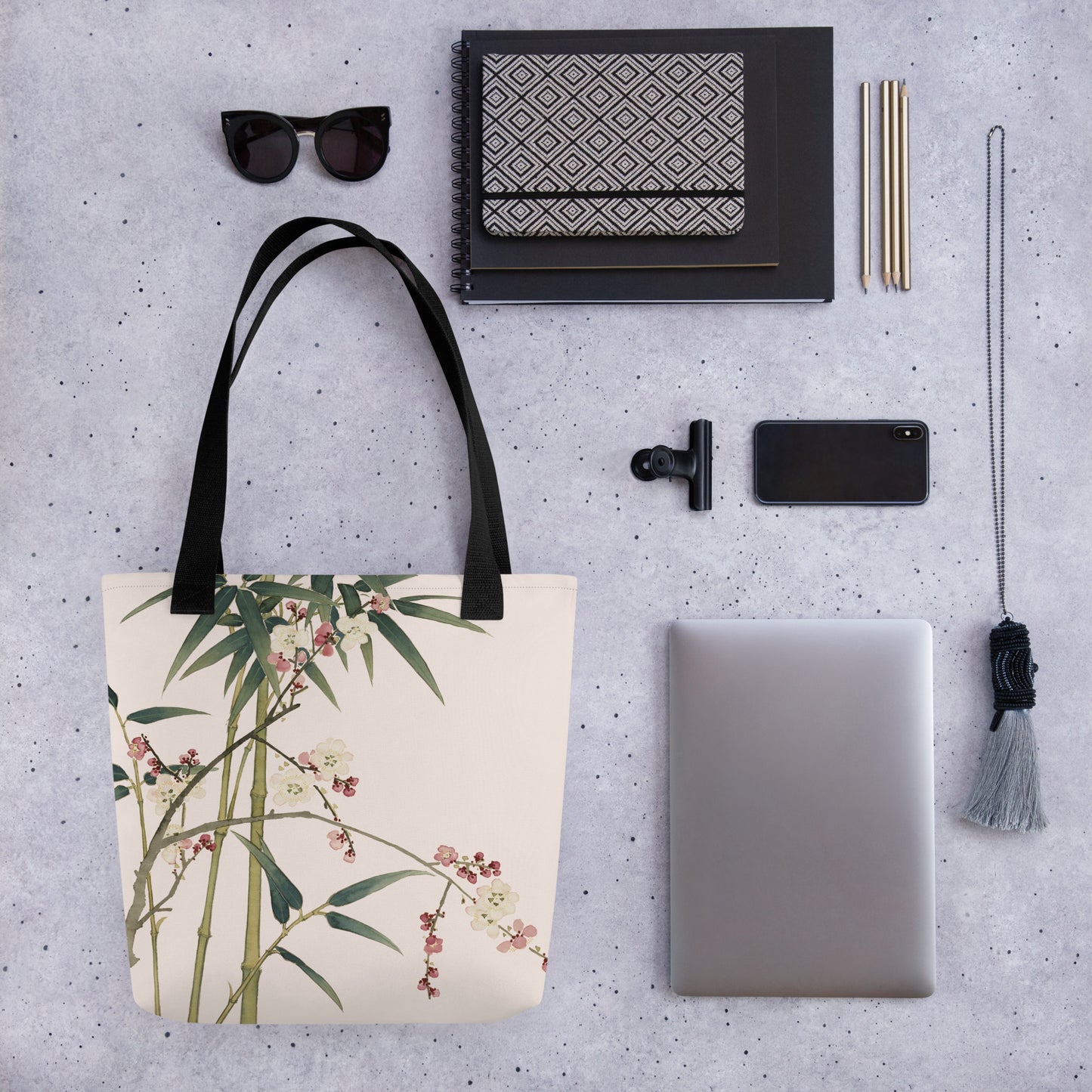 The Spirit of Flowers in Twelve Months｜Crimson Plum Blossom and Lush Green Bamboo｜Tote bag｜Fish belly white