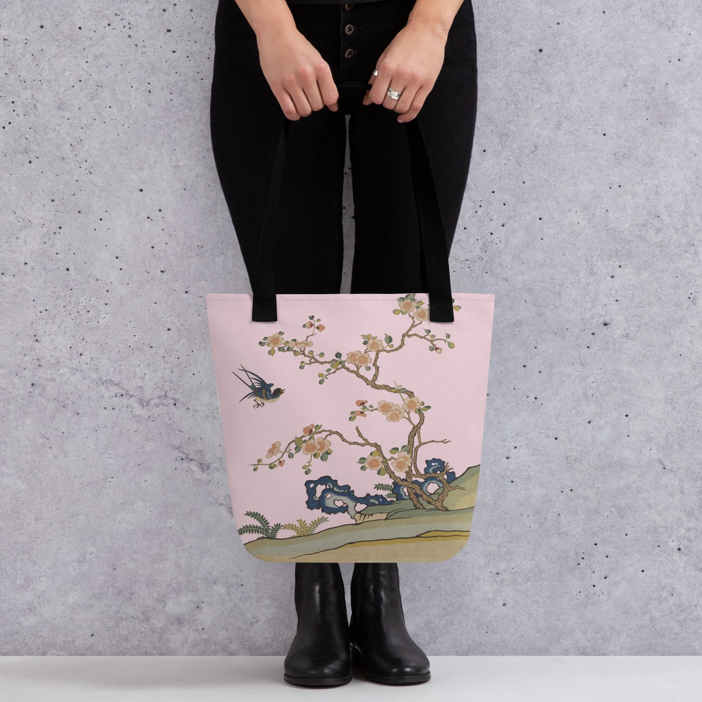 Kesi Flower Album｜Swallow in Flight, Harbinger of Spring｜Tote bag｜Pale pinkish gray