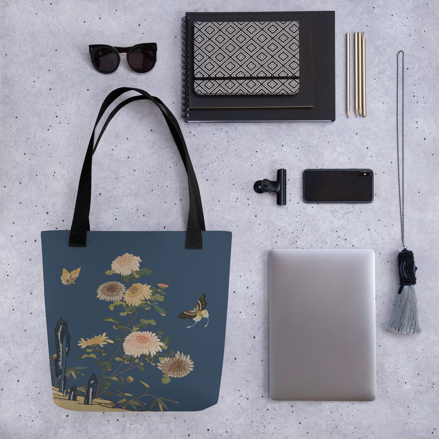 Kesi Flower Album｜Chrysanthemums and Butterflies｜Tote bag｜Dark blue