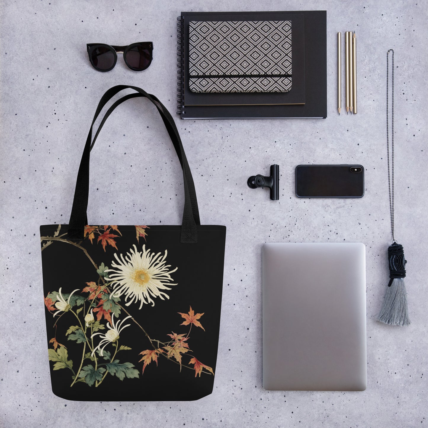 12月の花神様｜Blooming Chrysanthemum and Maple Leaves｜Tote bag｜Black