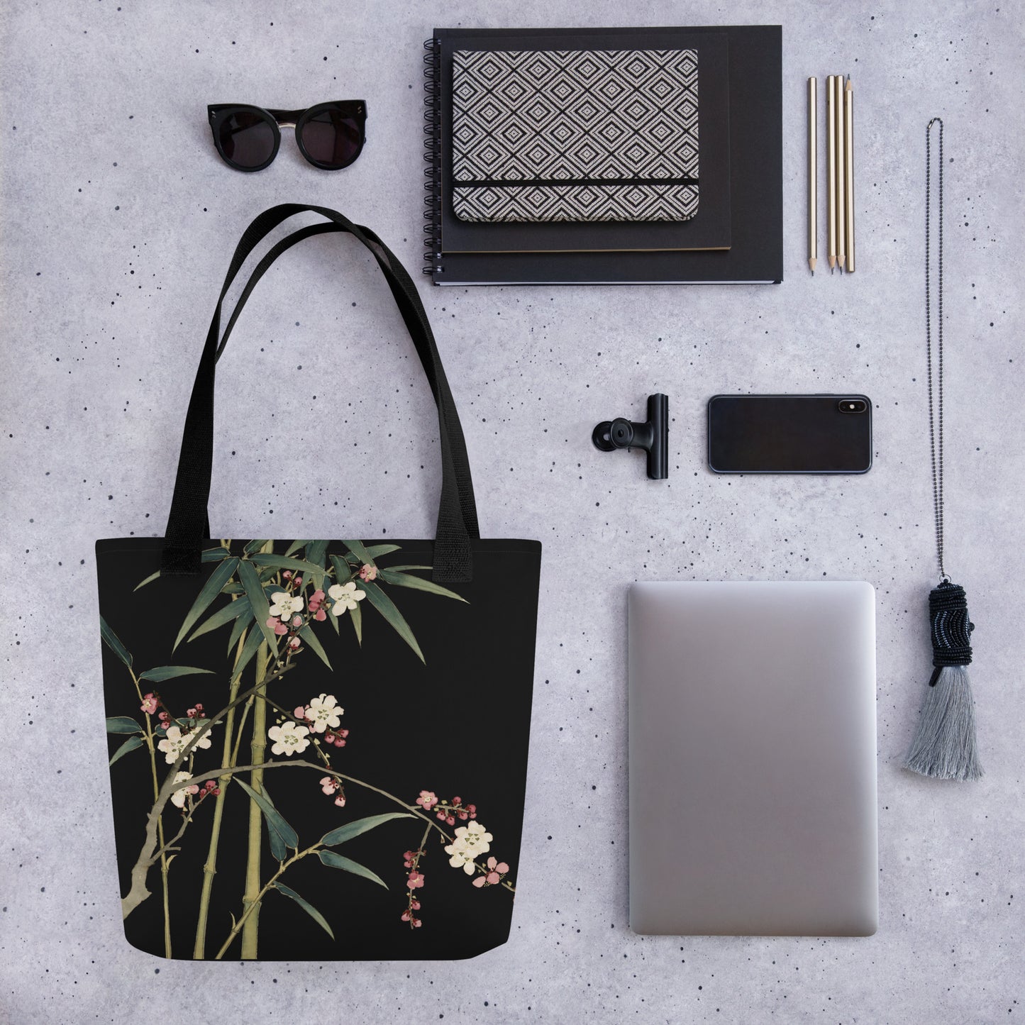 The Spirit of Flowers in Twelve Months｜Crimson Plum Blossom and Lush Green Bamboo｜Tote bag｜Black