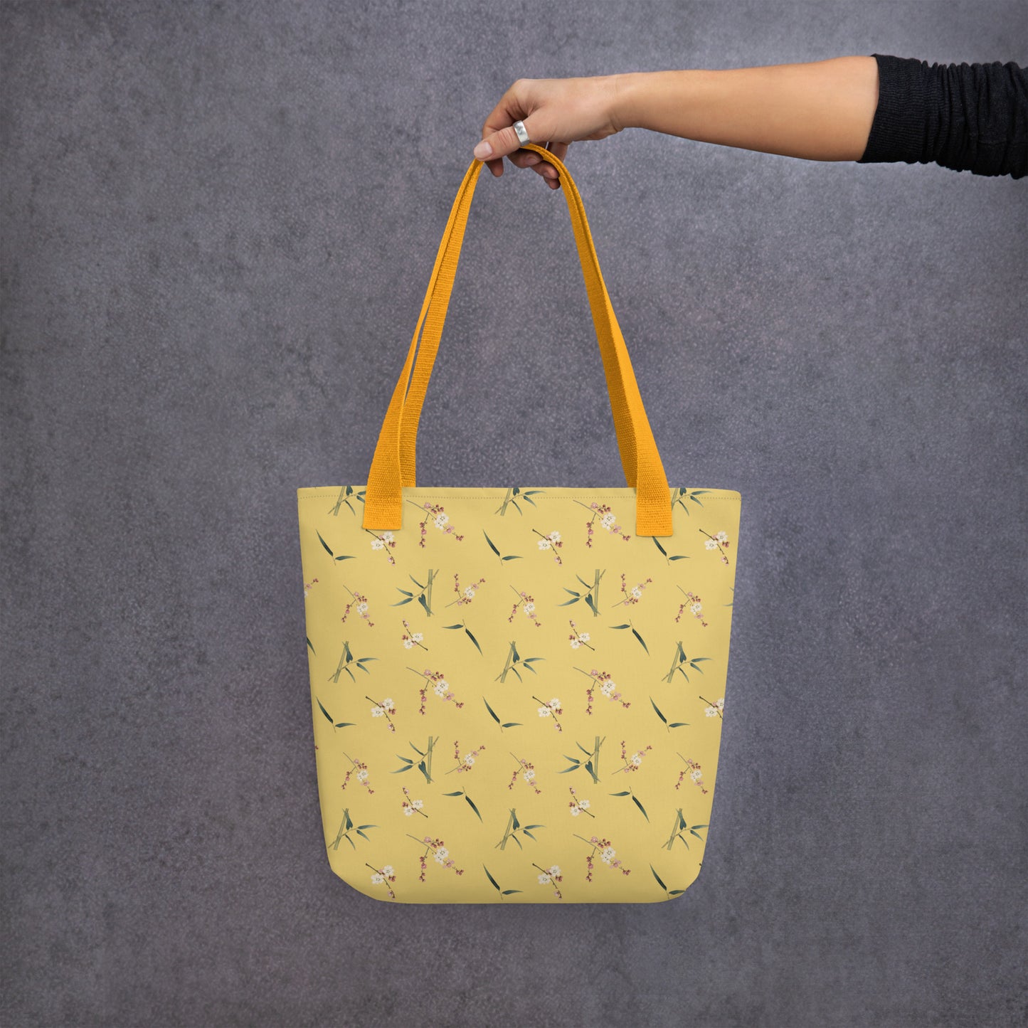 The Spirit of Flowers in Twelve Months｜Crimson Plum Blossom and Lush Green Bamboo｜Tote bag｜seamless print｜Gold