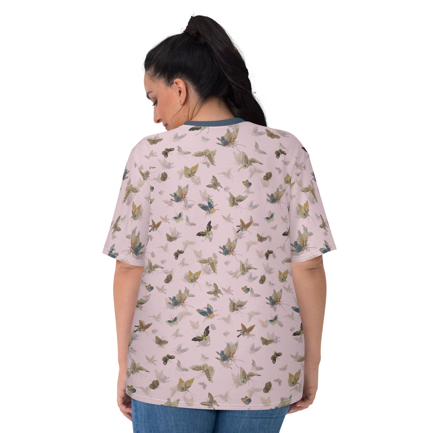 Butterfly dancing｜Ladies T-shirt｜Pale pinkish gray