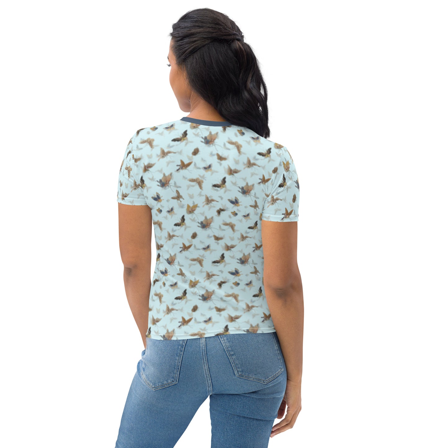 Butterfly dancing｜Ladies T-shirt｜Aqua blue