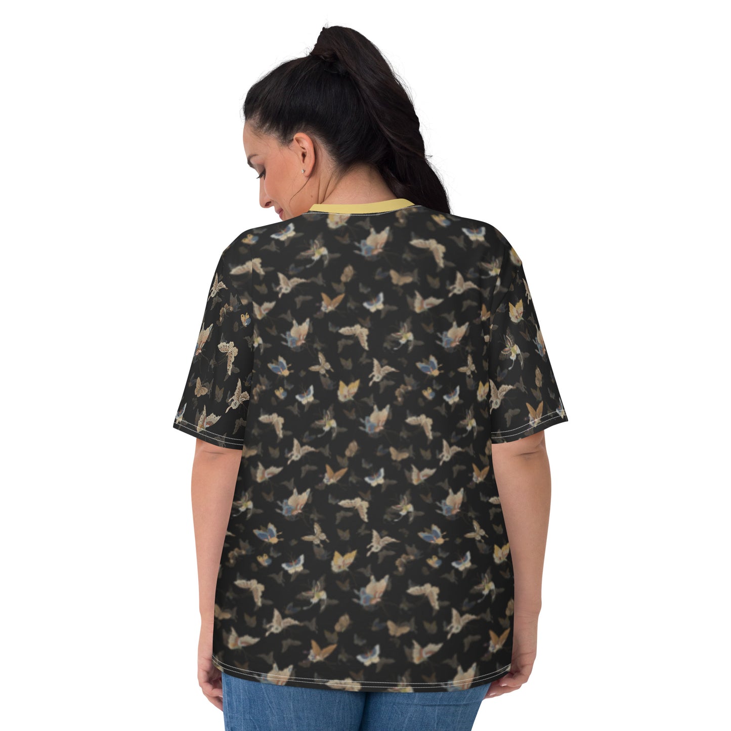 Butterfly dancing｜Ladies T-shirt｜Black