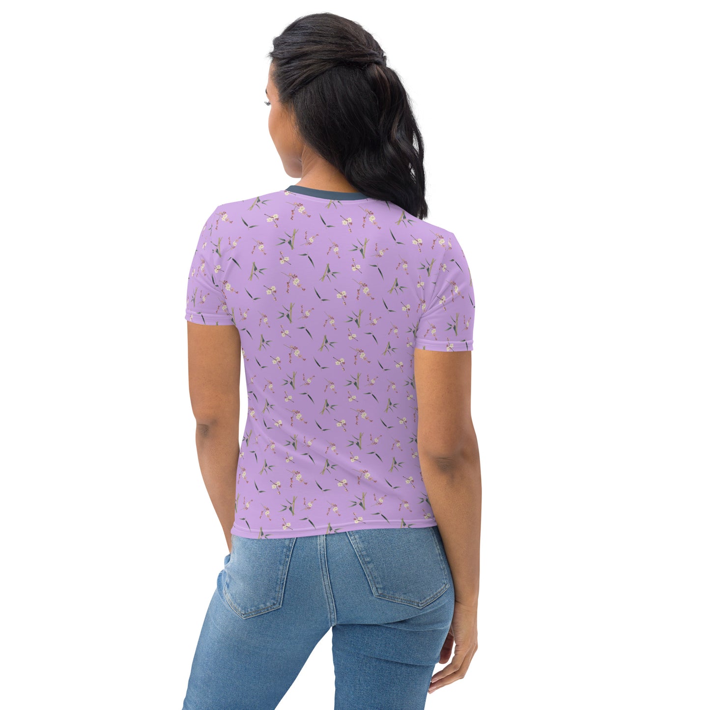 The Spirit of Flowers in Twelve Months｜Crimson Plum Blossom and Lush Green Bamboo｜Ladies T-shirt｜seamless print｜Lilac