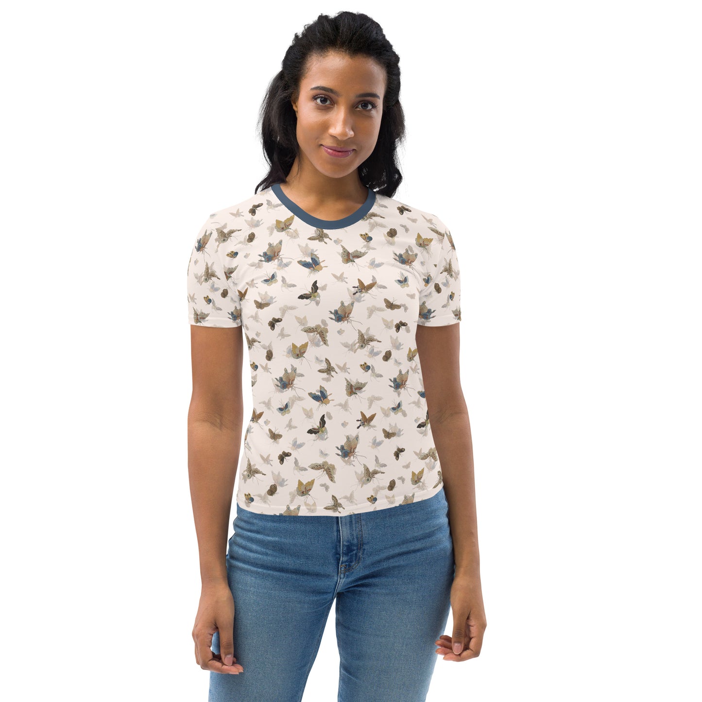 Butterfly dancing｜Ladies T-shirt｜Fish belly white