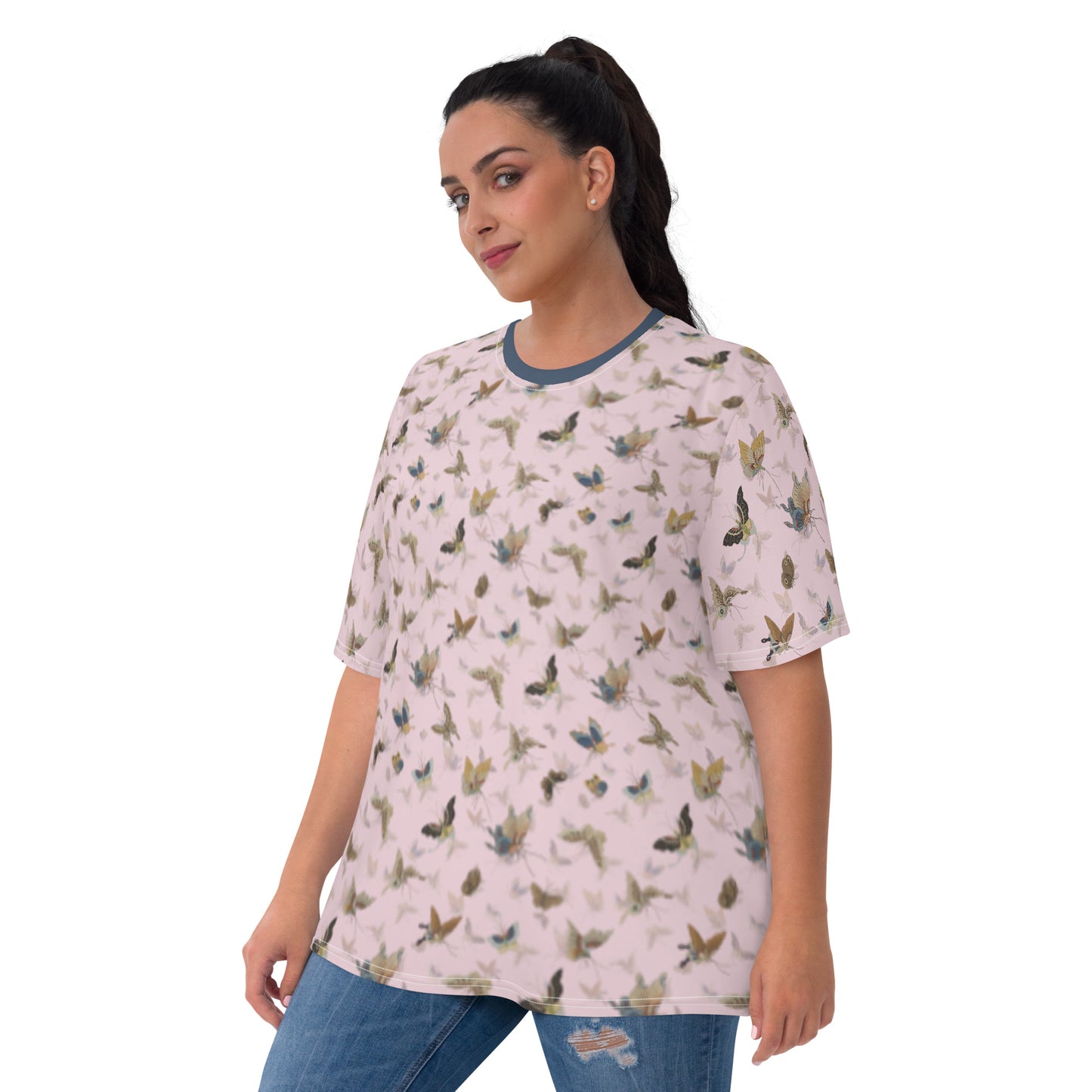 Butterfly dancing｜Ladies T-shirt｜Pale pinkish gray