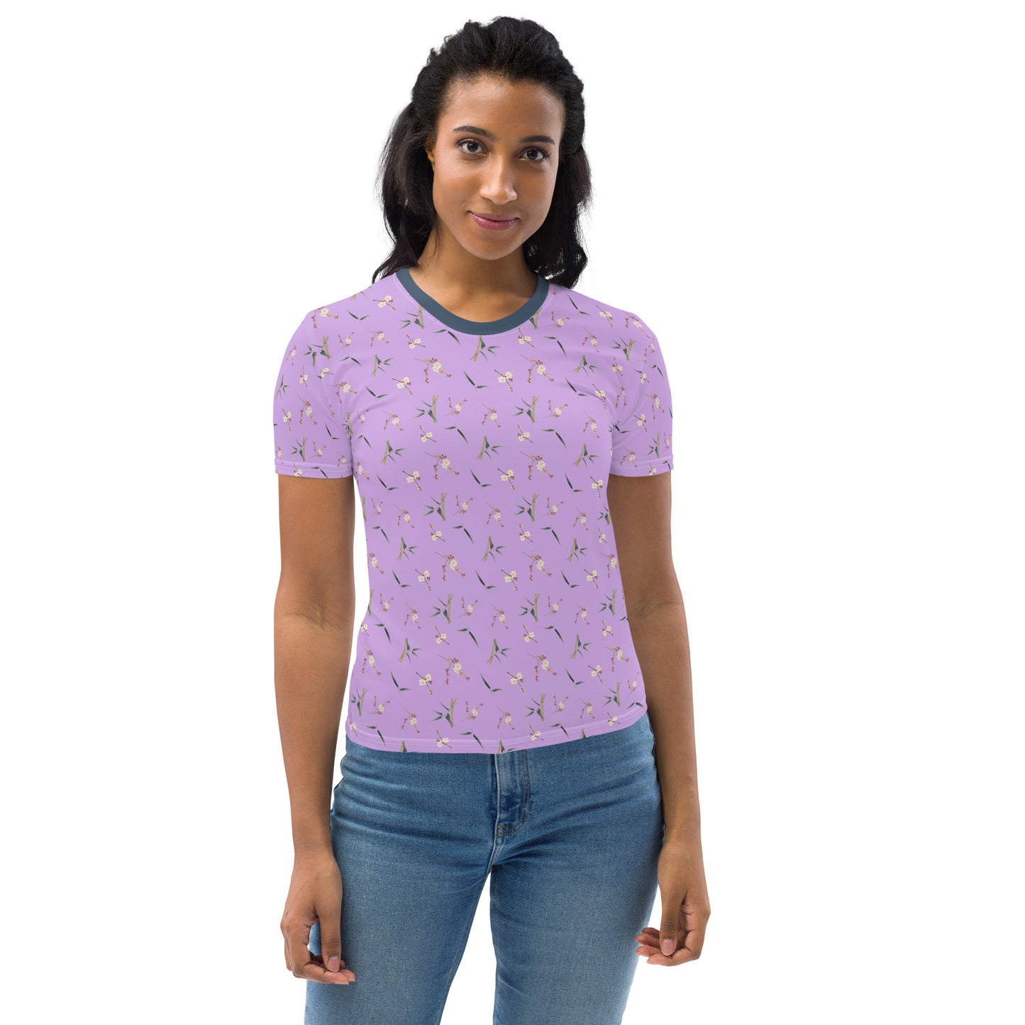 The Spirit of Flowers in Twelve Months｜Crimson Plum Blossom and Lush Green Bamboo｜Ladies T-shirt｜seamless print｜Lilac