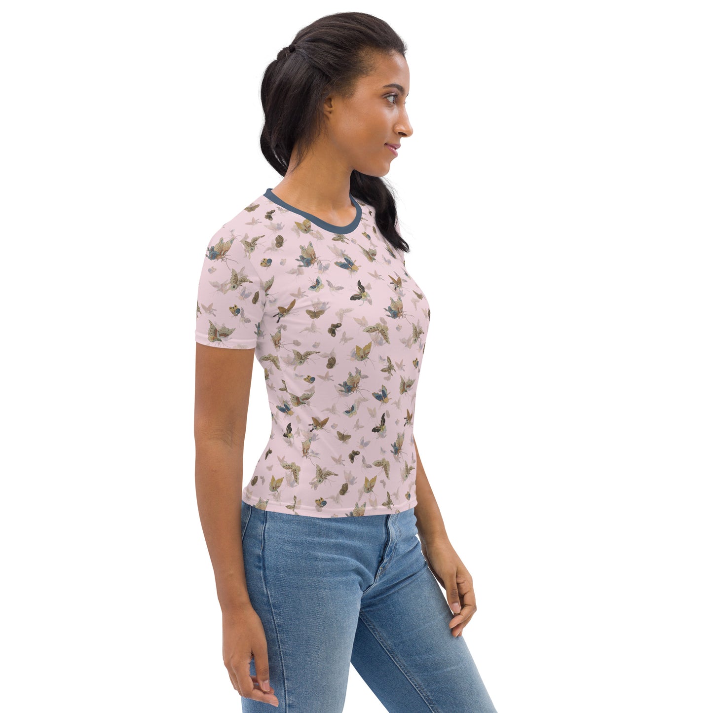 Butterfly dancing｜Ladies T-shirt｜Pale pinkish gray