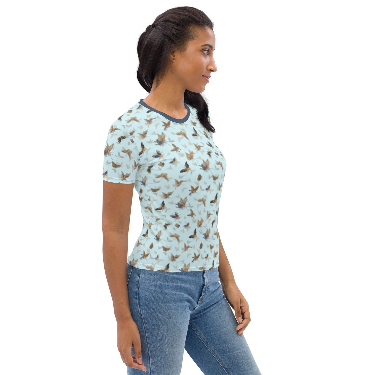 Butterfly dancing｜Ladies T-shirt｜Aqua blue